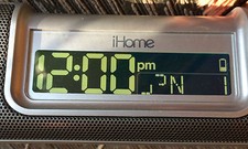 iHome (Model iH9) Alarm Clock