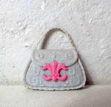 accessoire poupée Monster