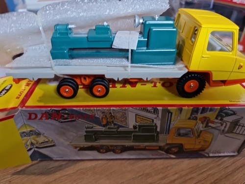 Dan toys 003 - berliet, stradair