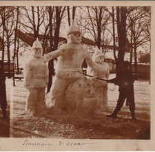 UNIQUE Ca 1875 REVANCHE GUERRE 1870 CASQUE à POINTE BONHOMME DE NEIGE ORNANS