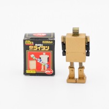 Mini figurine gashapon- CGA 04