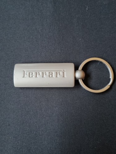 Porte clé ferrari acier - porte,