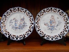  2 assiettes MOUSTIERS F.HUOT émaillée chinois estim.80 euros RARE A SAISIR