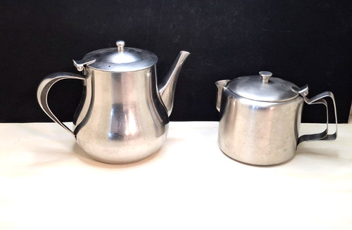 Lot bouilloires en inox - de,