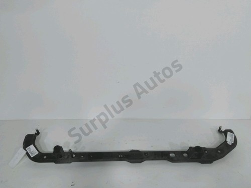 Traverse inferieure armature - traverse,
