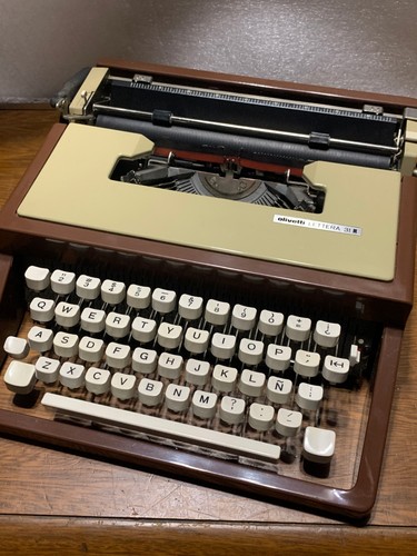 Unique olivetti lettera - unique, 31