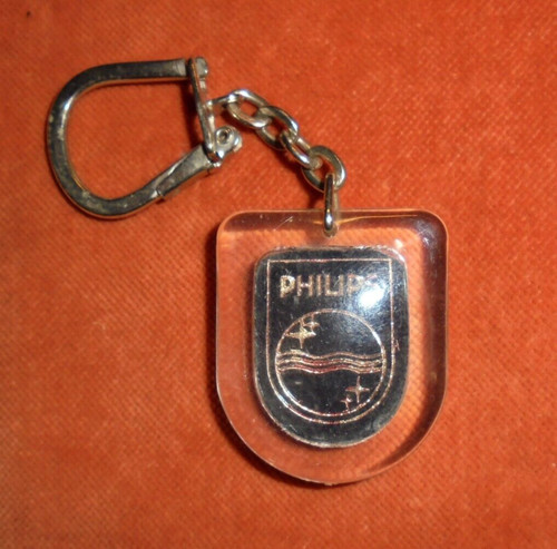 Porte clés pierre - pierre, denis