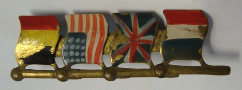 Insigne broche badge - , émaillé