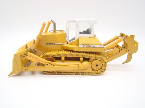 Conrad bulldozer - conrad, 1/50