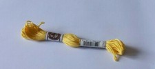 ECHEVETTE COTON RETORS MAT DMC- N°2743- couleur JAUNE - fil à tapisserie- 10 m