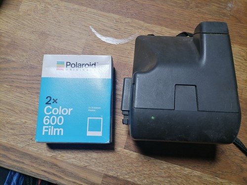 Polaroid one step flash - one,