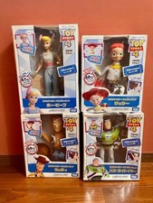 Figurine parlante grandeur