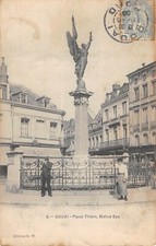 CPA 59 DOUAI / PLACE THIERS / STATUE SPA