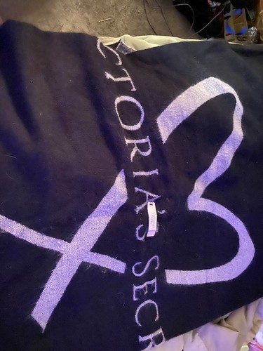 Victorias secret large throw - victorias,
