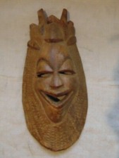 AFRIQUE : MASQUE EN BOIS