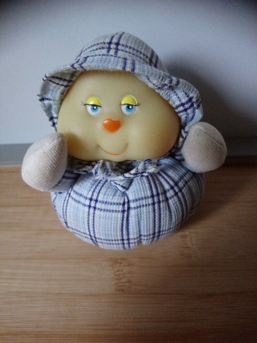 Peluche doudou boule bleu