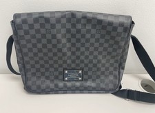 Louis Vuitton Messenger PM Damier Graphite – Référence N51212 – Authentique
