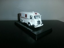 RENAULT 206 E1 AMBULANCE