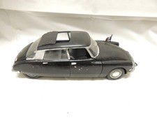 Solido 1/18 DS présidentielle dans sa boîte