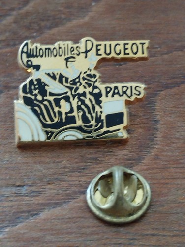 Pin automobile peugeot - pin's,