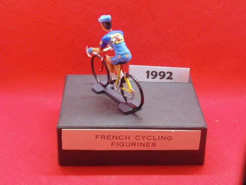 Figurine cycliste format - -,