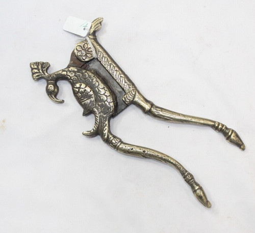 Casse noix laiton antique - en,