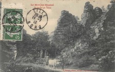 Illustrations du Morvan - La Roche du chien - -attelage