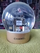 boule à neige Chanel