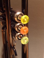 1 Valve Bouton Trompette Diff. Couleurs Sämtl. Marques Doigt
