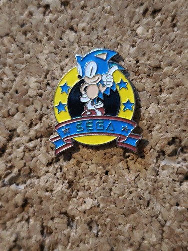 Pin sonic sega - sonic, jeux