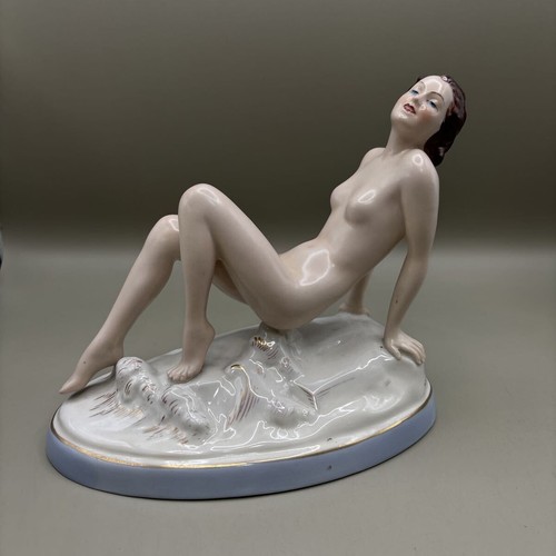Figurine royal dux - femme, nue