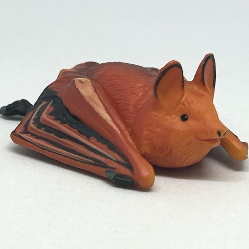 Figurine écureuil volant
