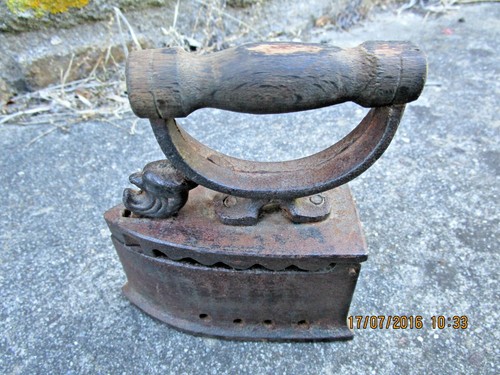 Rare petit fer braise ancien - petit, a