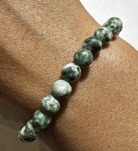 Sculpté vert blanc - sculpté, jade