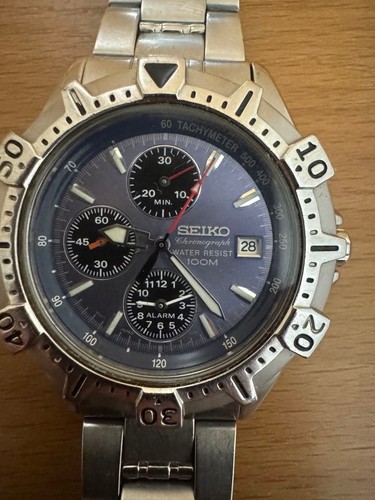 Montre chronographe quartz - à,