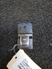 Interrupteur de leve vitre arriere droit KIA SPORTAGE 4 93590f1120