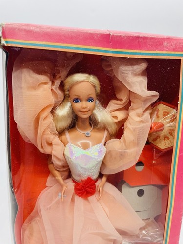 Barbie 1984 lady - barbie, peaches