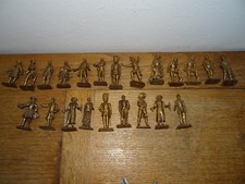 Lot de 22 Figurines