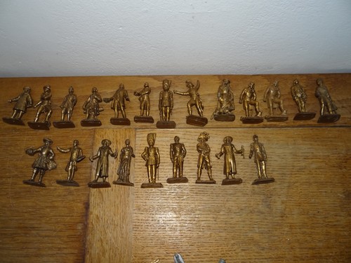 Lot figurines - lot,