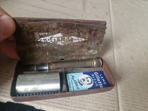 Ancien rasoir mécanique - ancien,