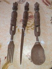 Lot 3 ustensiles de cuisine en bois  gravure buste africain