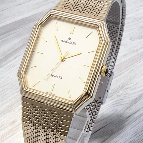 Montre octogonale