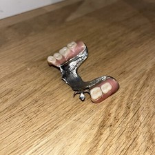 Ancienne Prothèse Dentaire Dentier Objet de Curiosité