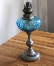 ANCIENNE Lampe à Pétrole