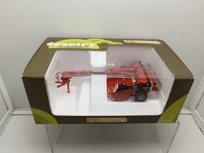 2618- Universal Hobbies 1:32