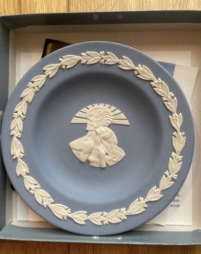 Wedgwood assiette anglaise - -,