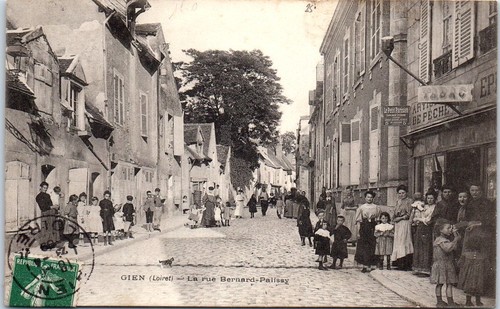 Gien la rue bernard - gien,