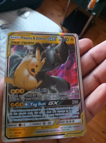 Carte pokémon pikachu - pokémon,