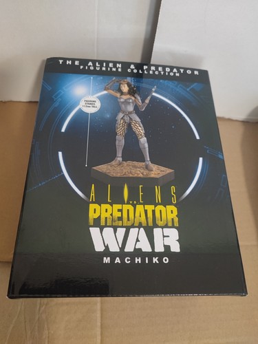 Alien predator figurine - alien,