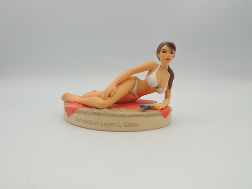 Tomb raider lara - tomb,